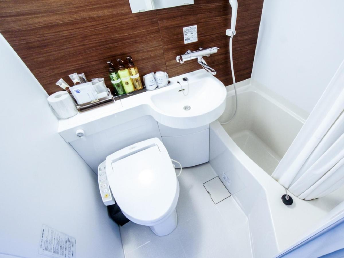 Hotel Livemax Tokyo Shiomi Ekimae Exteriör bild